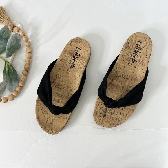 Lifestride Velocity 2.0 Women's Happy Black Thong Sandals Size 9 - Picture 1 of 8